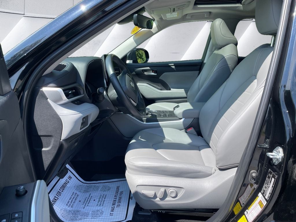 2024 Toyota Highlander Base