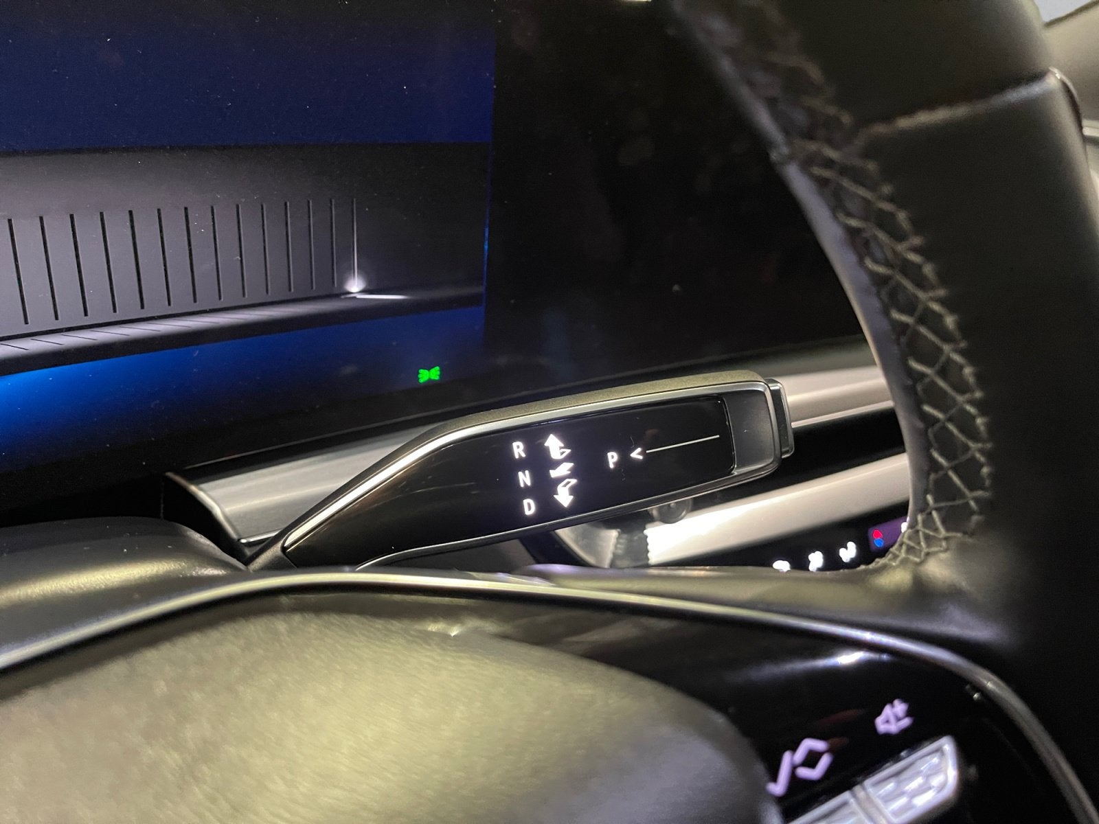 2025 Cadillac LYRIQ Luxury 1