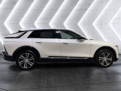 2025 Cadillac LYRIQ Luxury 1