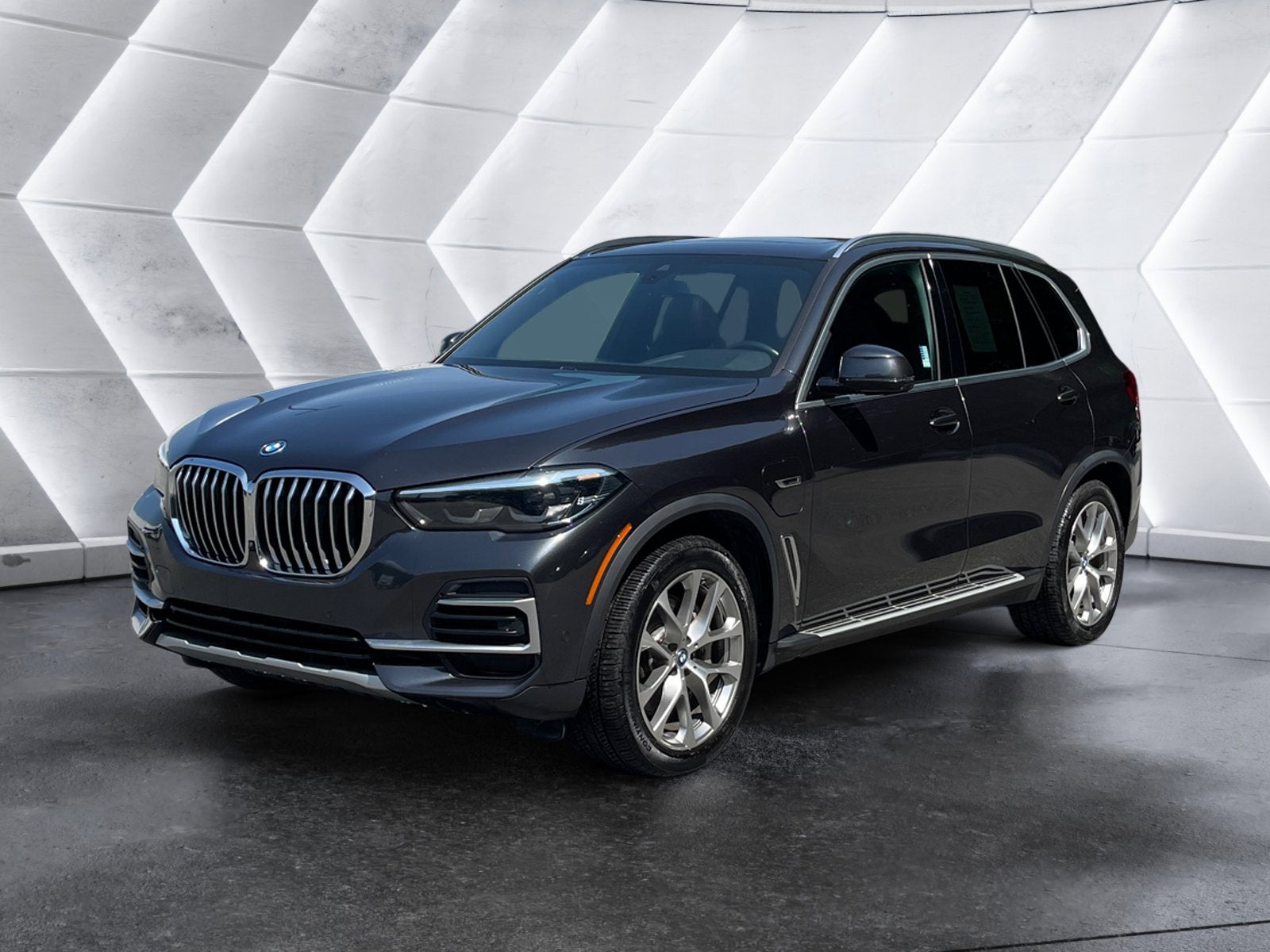 2023 BMW X5 PHEV xDrive45e