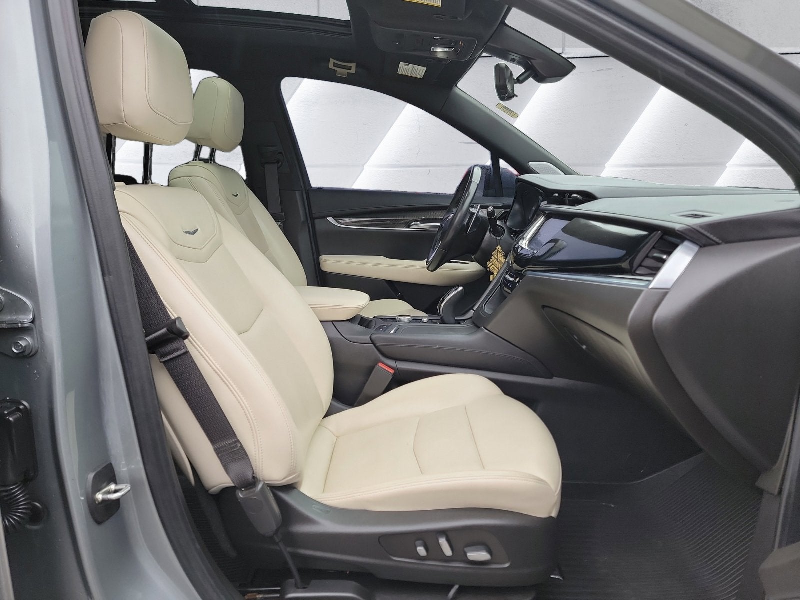 2023 Cadillac XT6 Sport