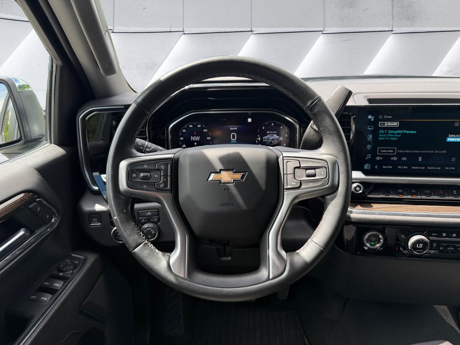 2023 Chevrolet Silverado 1500 LT (2FL)