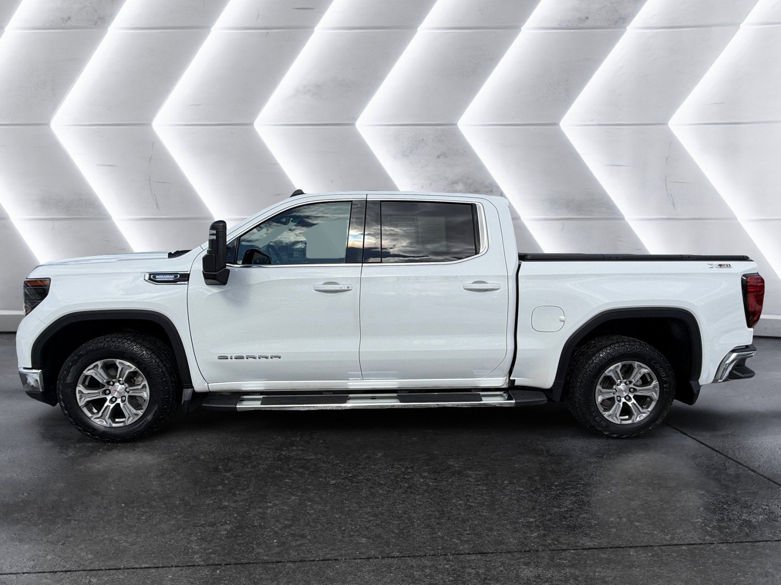 2023 GMC Sierra 1500 SLE