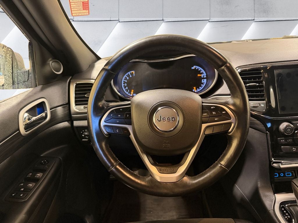 2020 Jeep Grand Cherokee Laredo