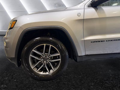 2020 Jeep Grand Cherokee Laredo
