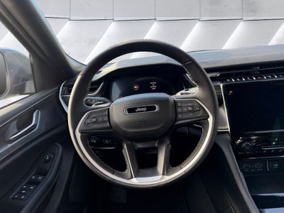 2027 Jeep Grand Cherokee Laredo X