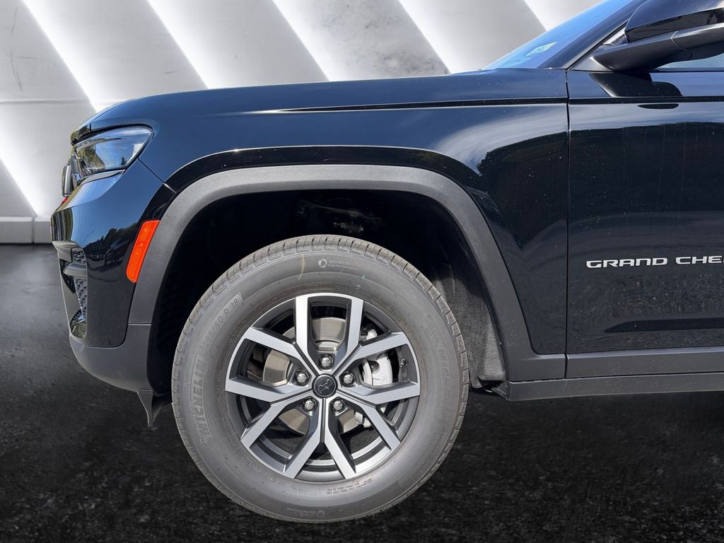 2027 Jeep Grand Cherokee Laredo X
