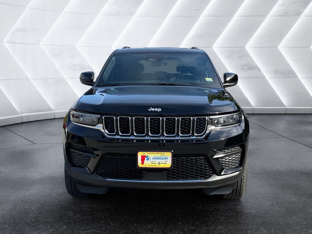 2027 Jeep Grand Cherokee Laredo X