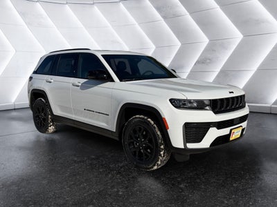 2026 Jeep Grand Cherokee Laredo