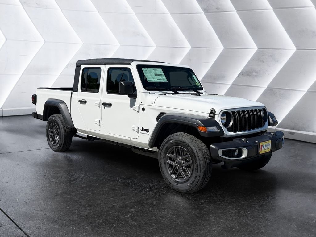2026 Jeep Gladiator Sport