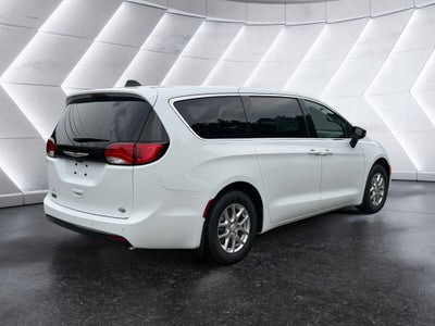 2027 Chrysler Pacifica LX