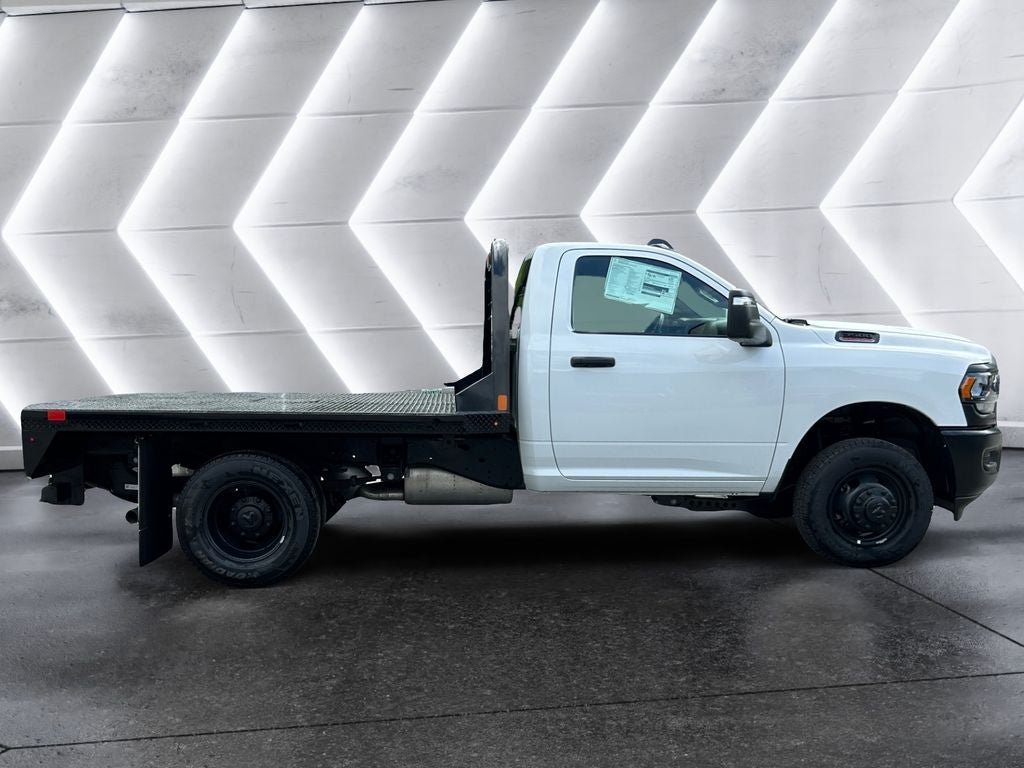 2024 RAM 3500 Chassis Cab TRADESMAN Flat Bed Stake Body