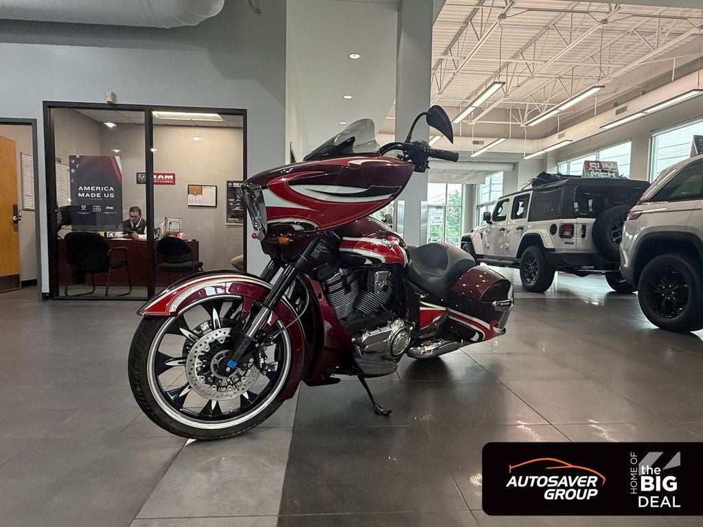 2015 VICTORY MAGNUM Base
