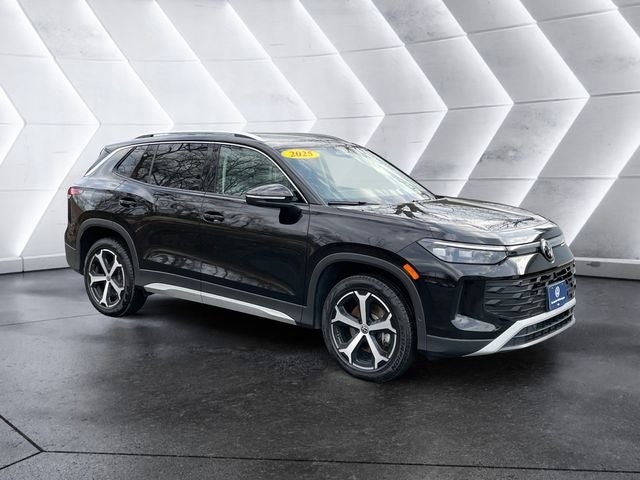 2025 Volkswagen Tiguan 2.0T SE