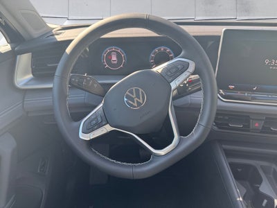 2025 Volkswagen Tiguan 2.0T SE
