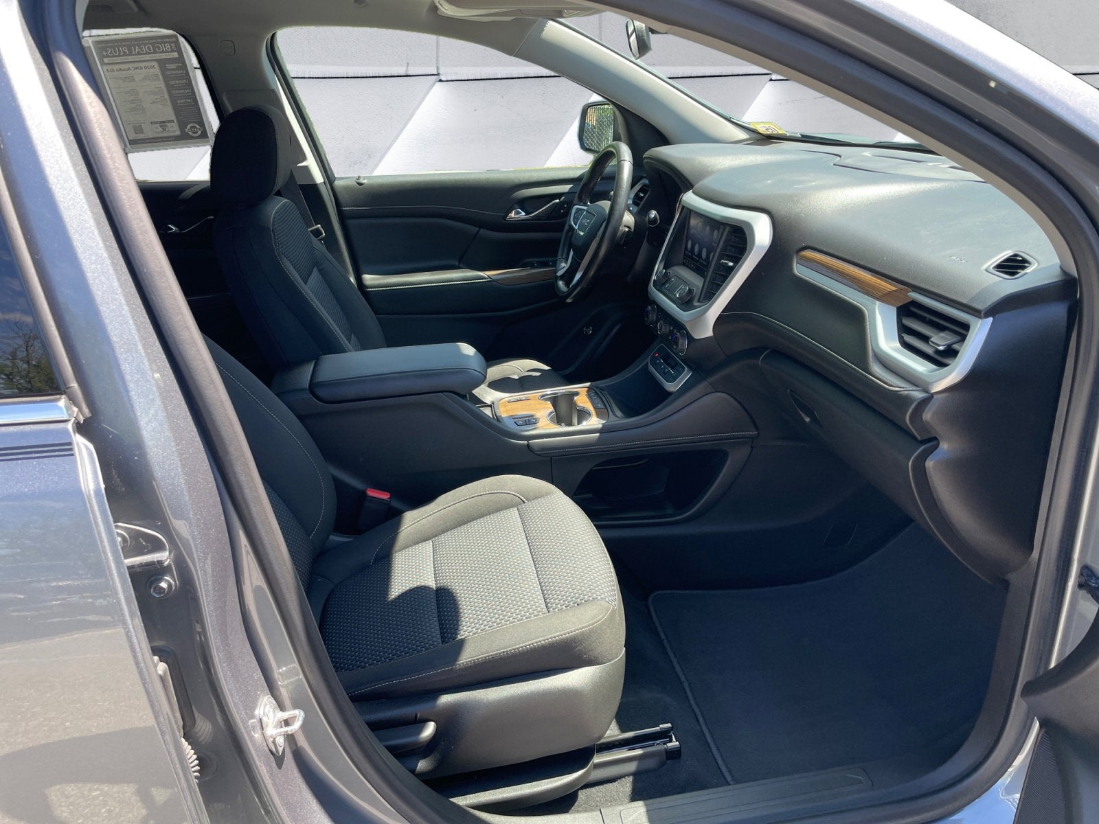 2020 GMC Acadia SLE