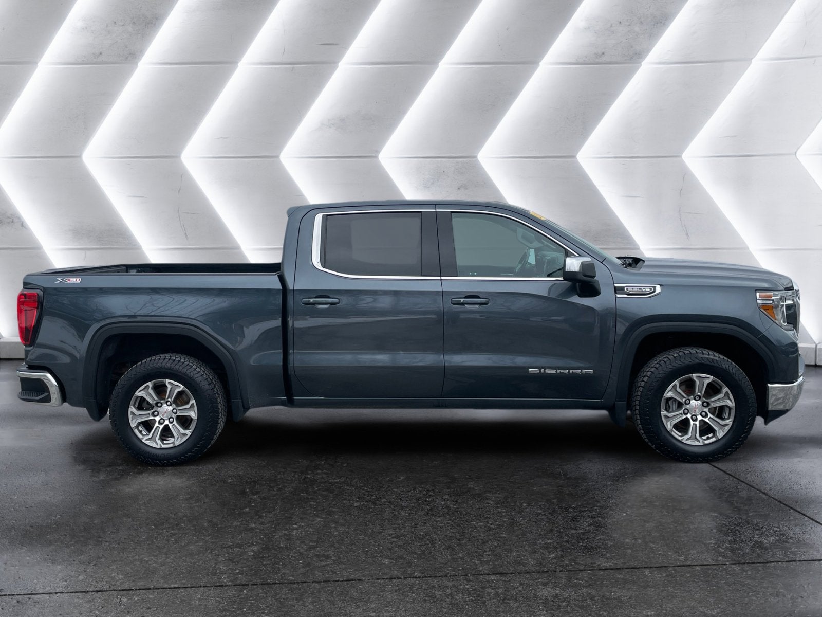 2020 GMC Sierra 1500 SLE