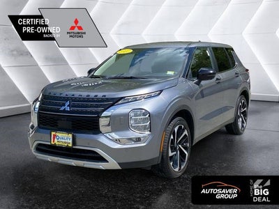 2022 Mitsubishi Outlander Base