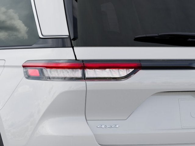 2027 Jeep Grand Cherokee Laredo X