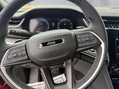 2026 Jeep Grand Cherokee Laredo