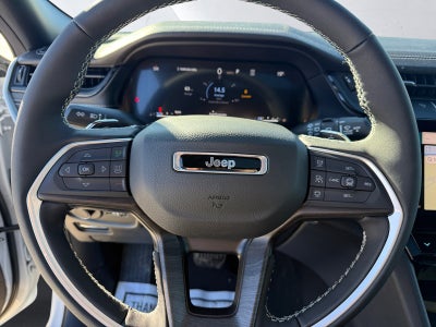 2026 Jeep Grand Cherokee Laredo