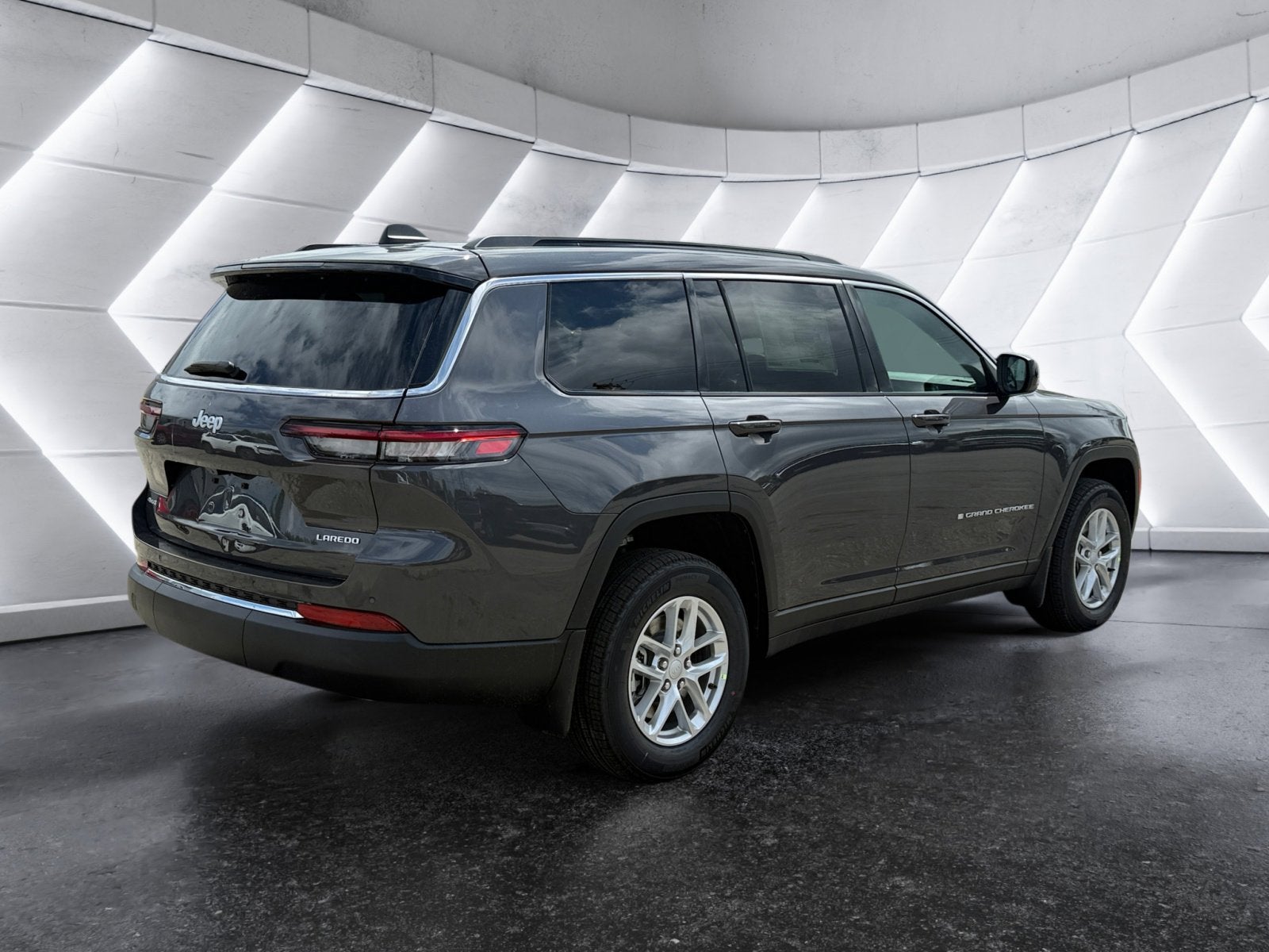 2026 Jeep Grand Cherokee L Laredo
