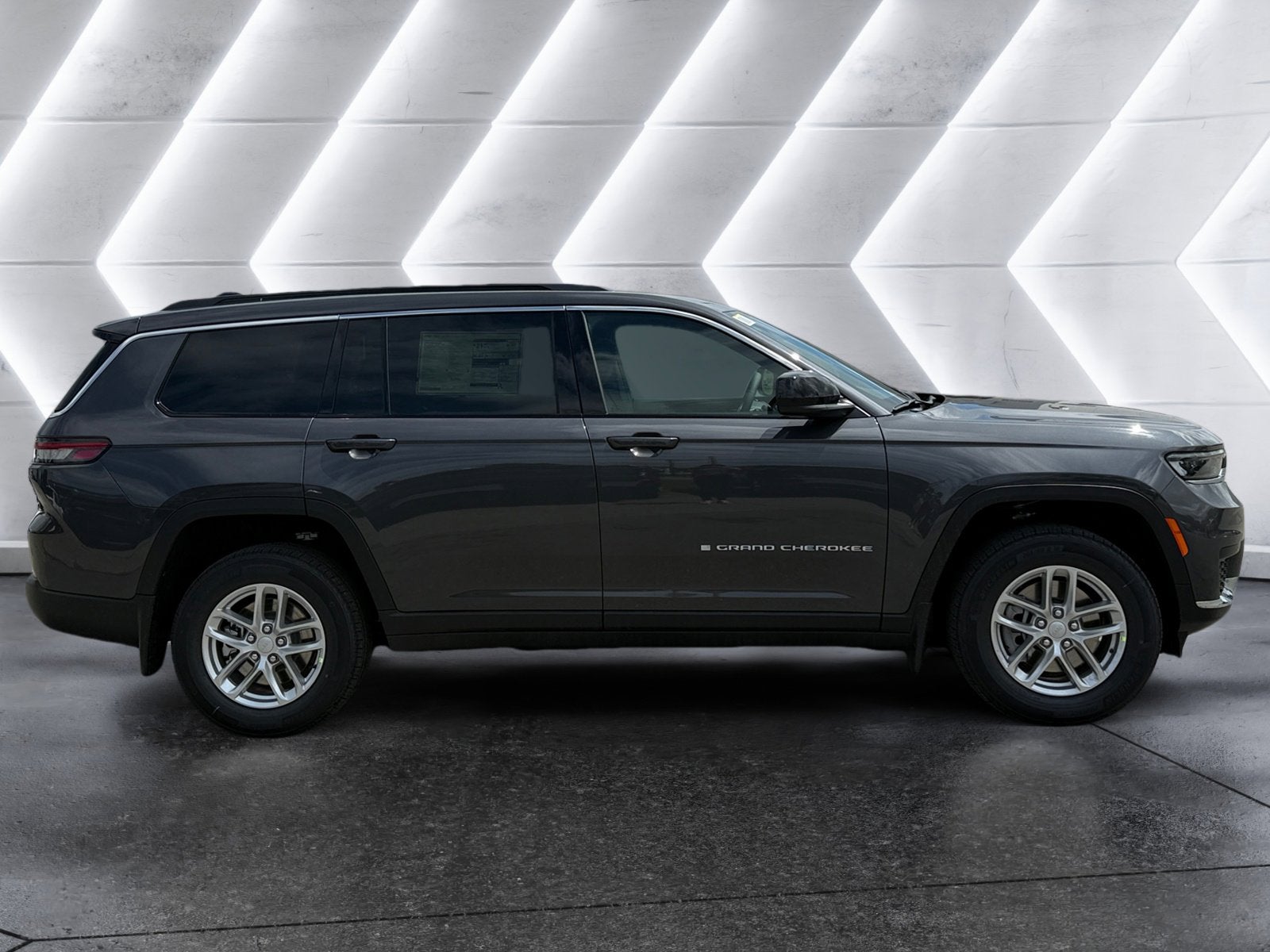 2026 Jeep Grand Cherokee L Laredo