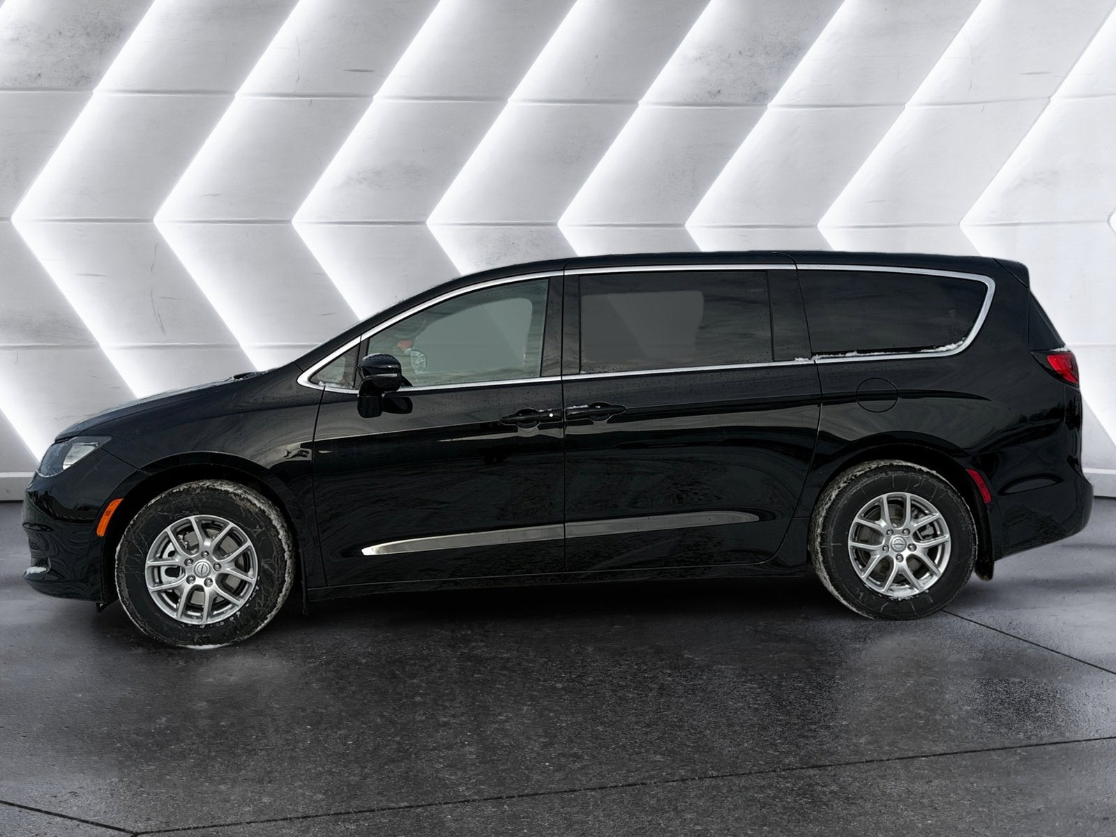 2026 Chrysler Voyager LX