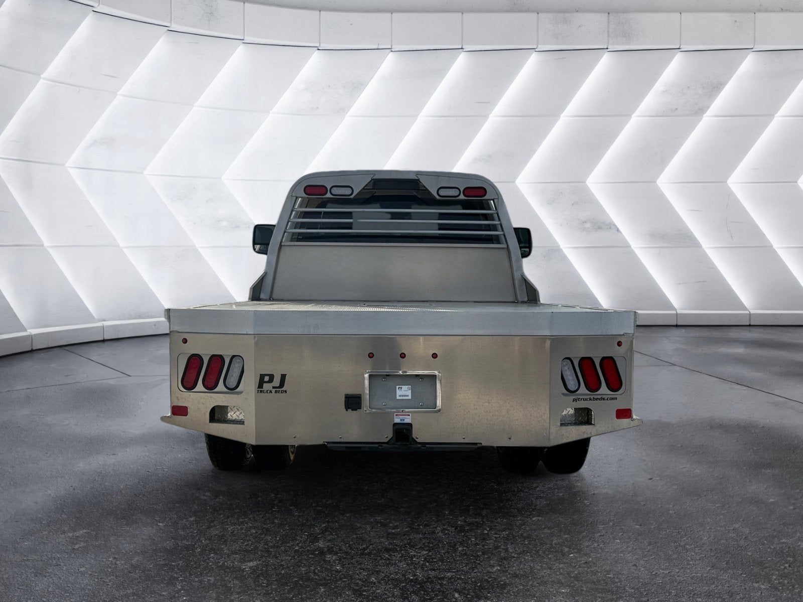 2026 RAM 3500 Chassis Cab Tradesman PJ Aluminum Skirtbody Flatbed