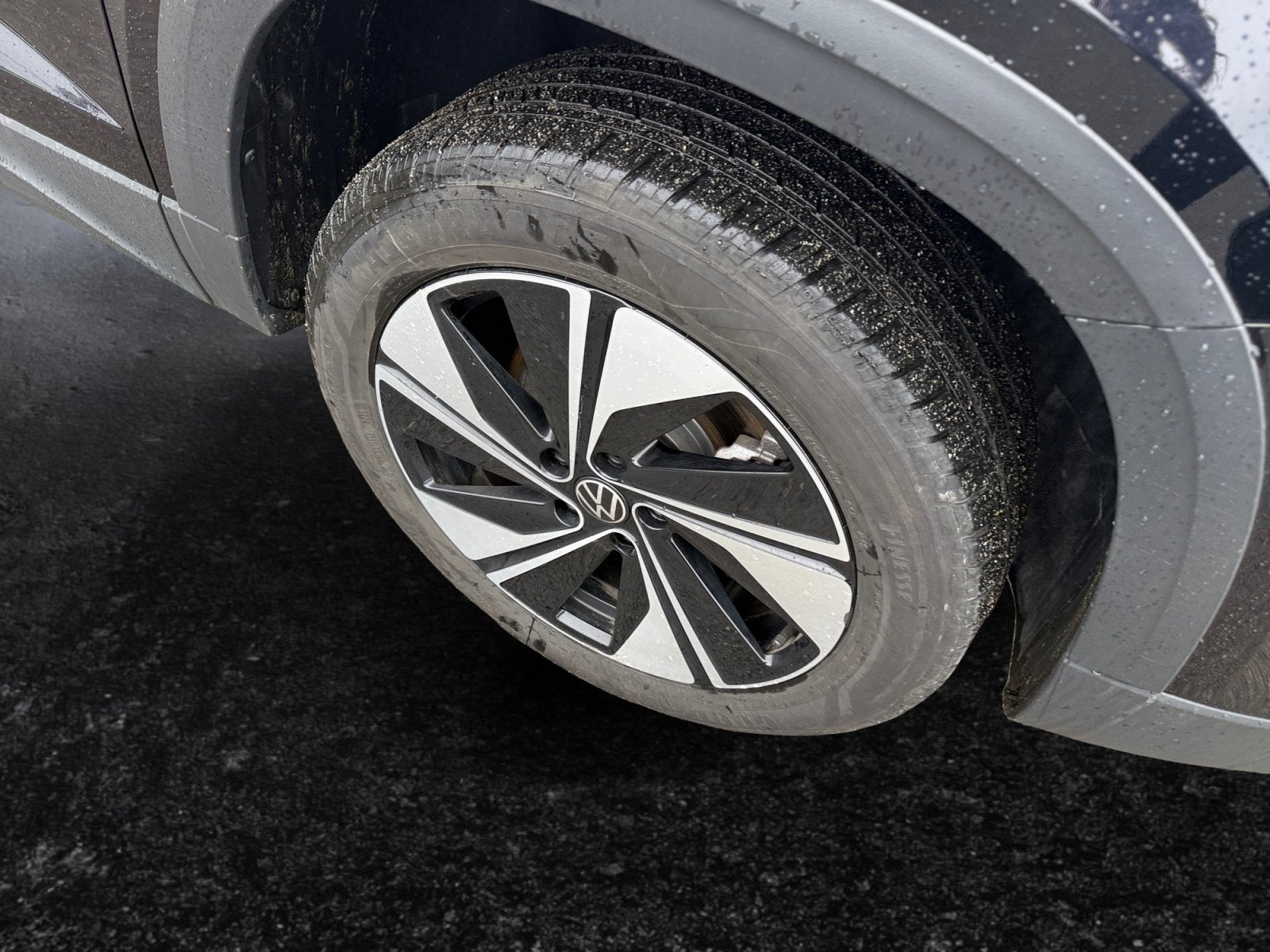 2025 Volkswagen Taos SE