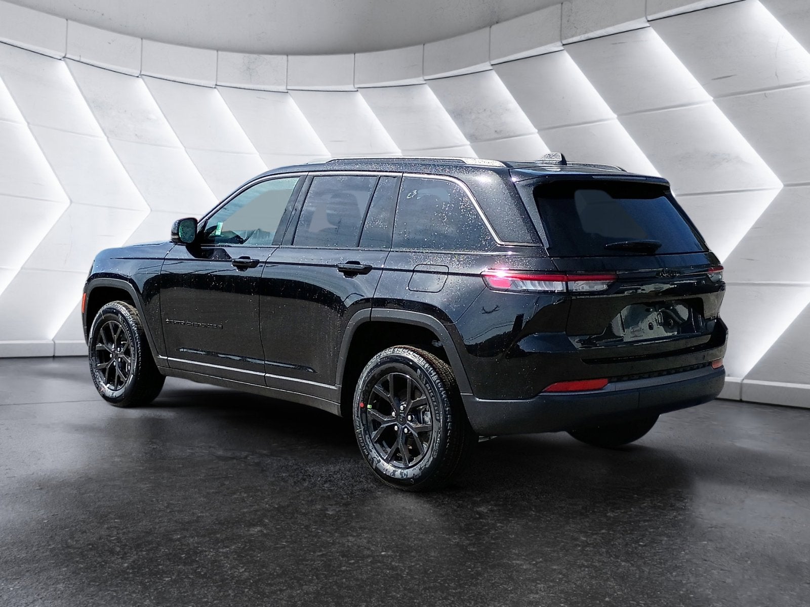 2026 Jeep Grand Cherokee Laredo