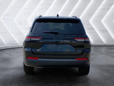 2026 Jeep Grand Cherokee Laredo