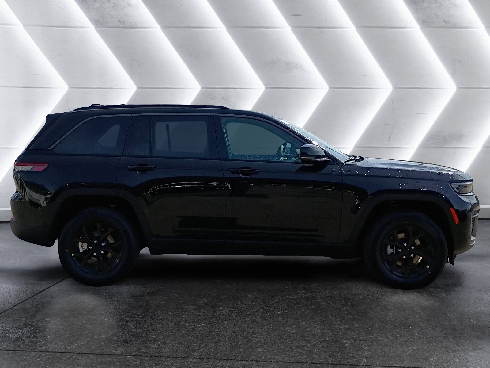 2026 Jeep Grand Cherokee Laredo