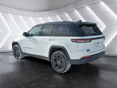 2025 Jeep Grand Cherokee Limited BLACKOUT