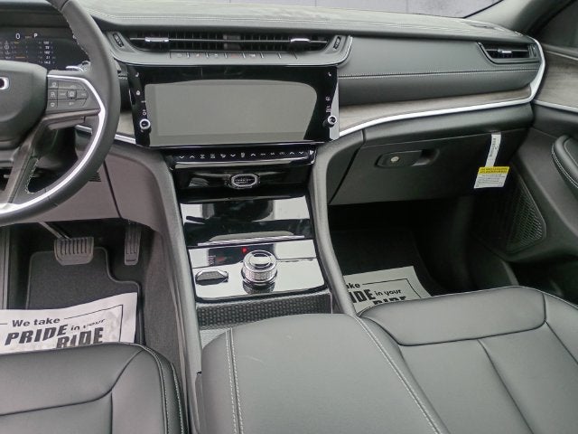 2027 Jeep Grand Cherokee Limited ALTITUDE