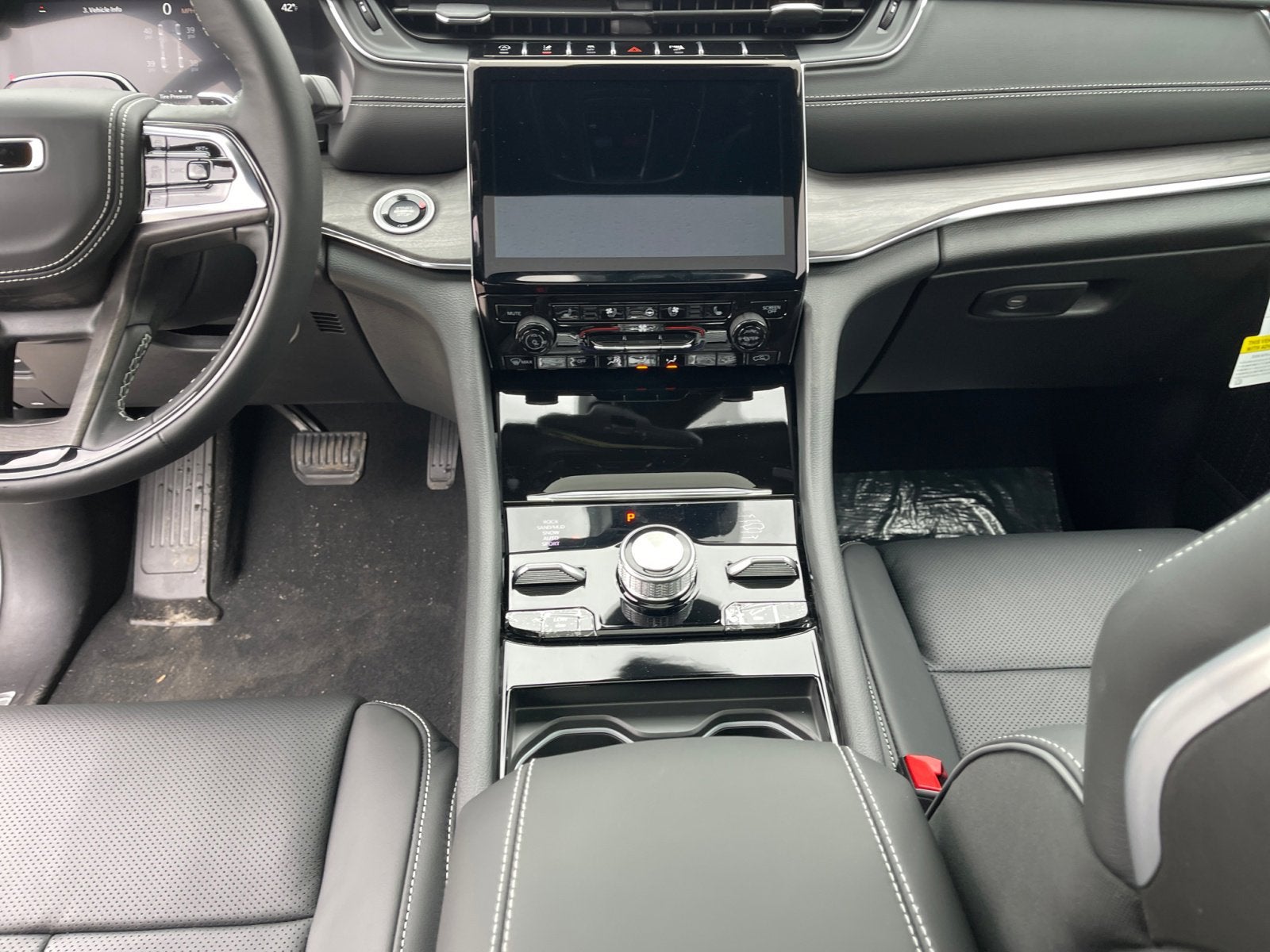 2025 Jeep Grand Cherokee Overland