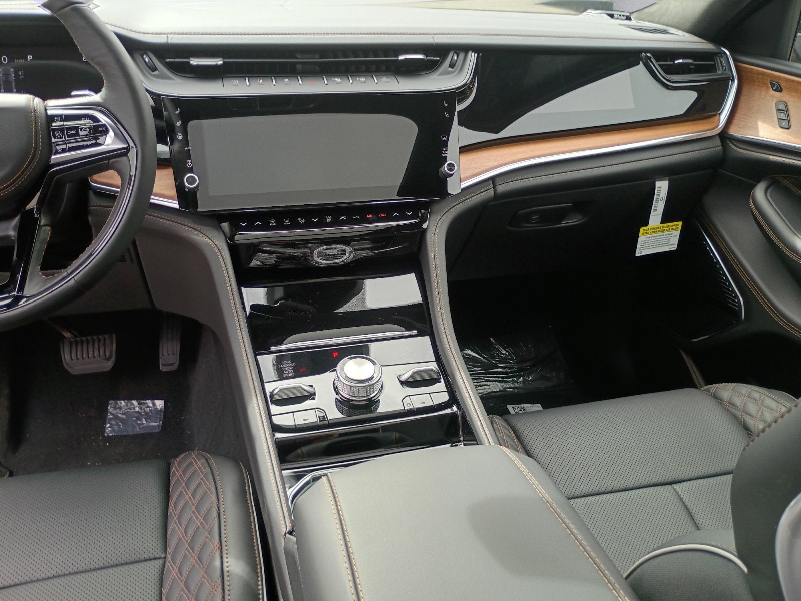 2027 Jeep Grand Cherokee Summit