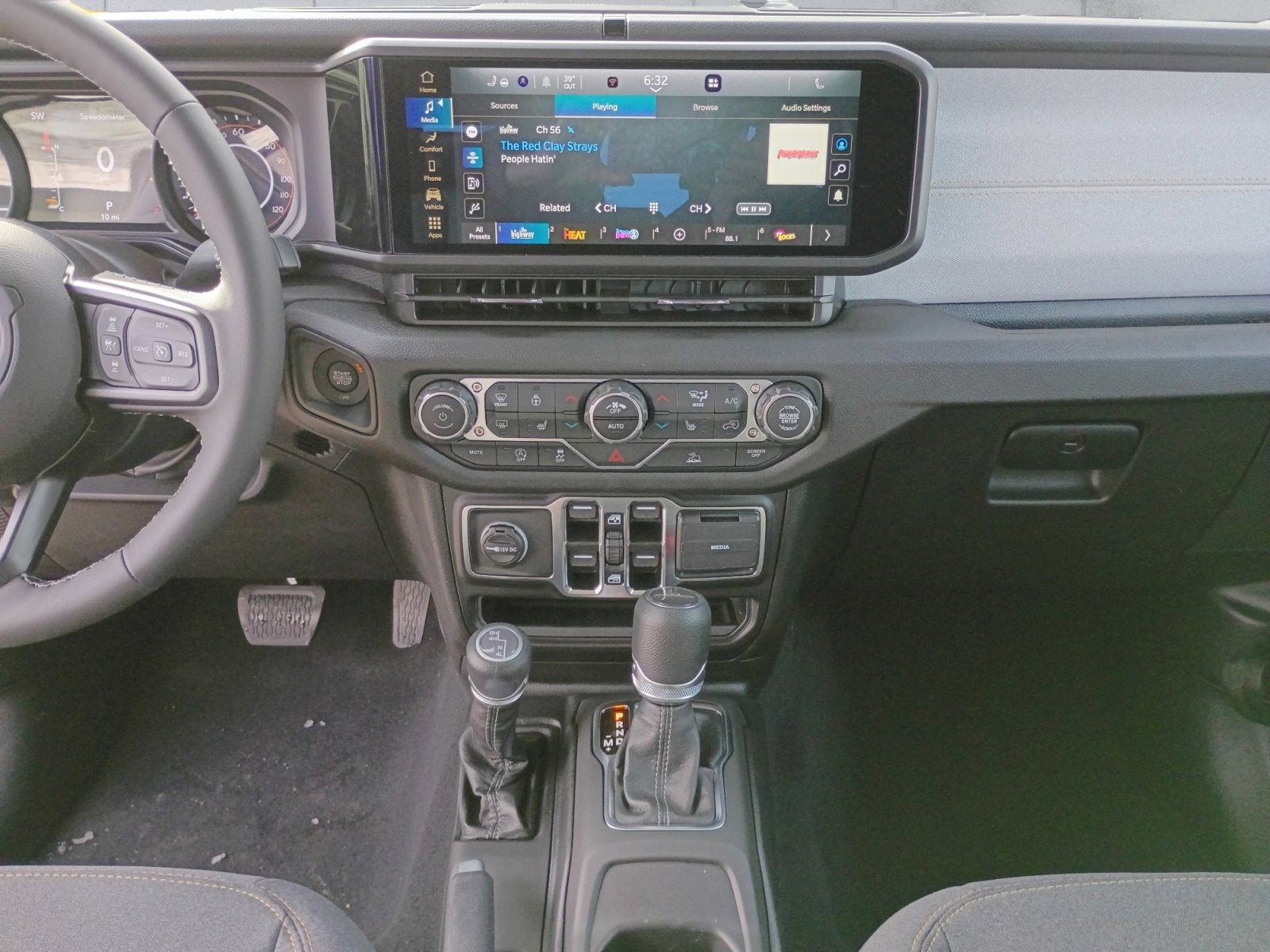 2025 Jeep Gladiator Sport S