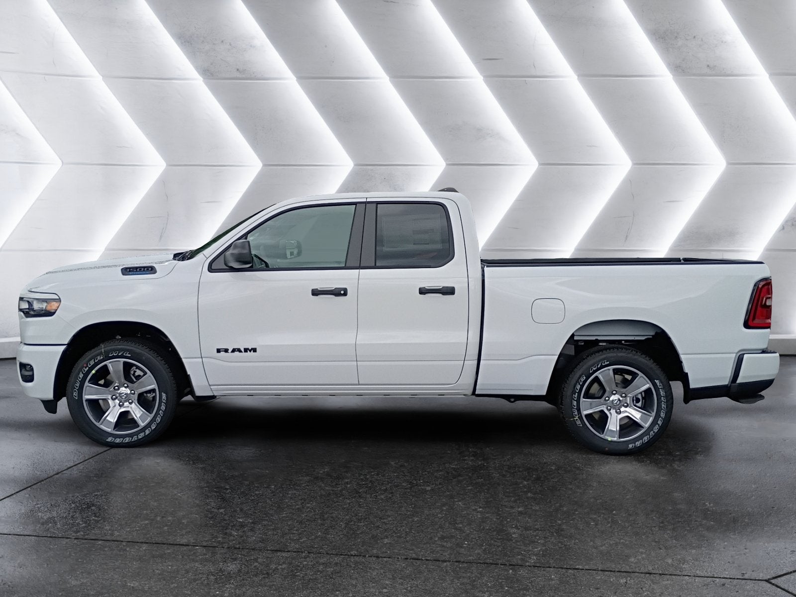 2026 RAM 1500 Express