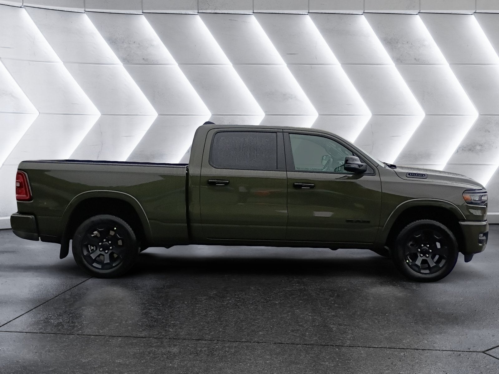 2027 RAM 1500 Big Horn/Lone Star