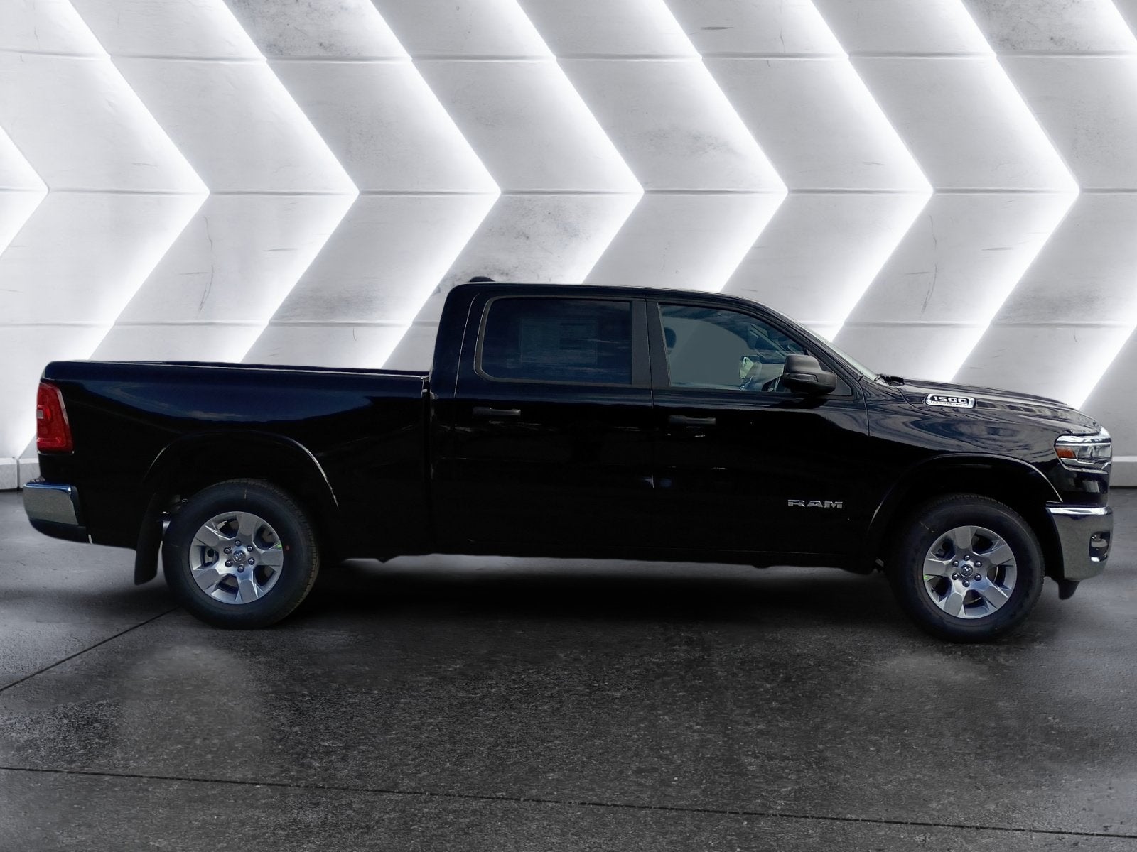 2027 RAM 1500 Big Horn/Lone Star