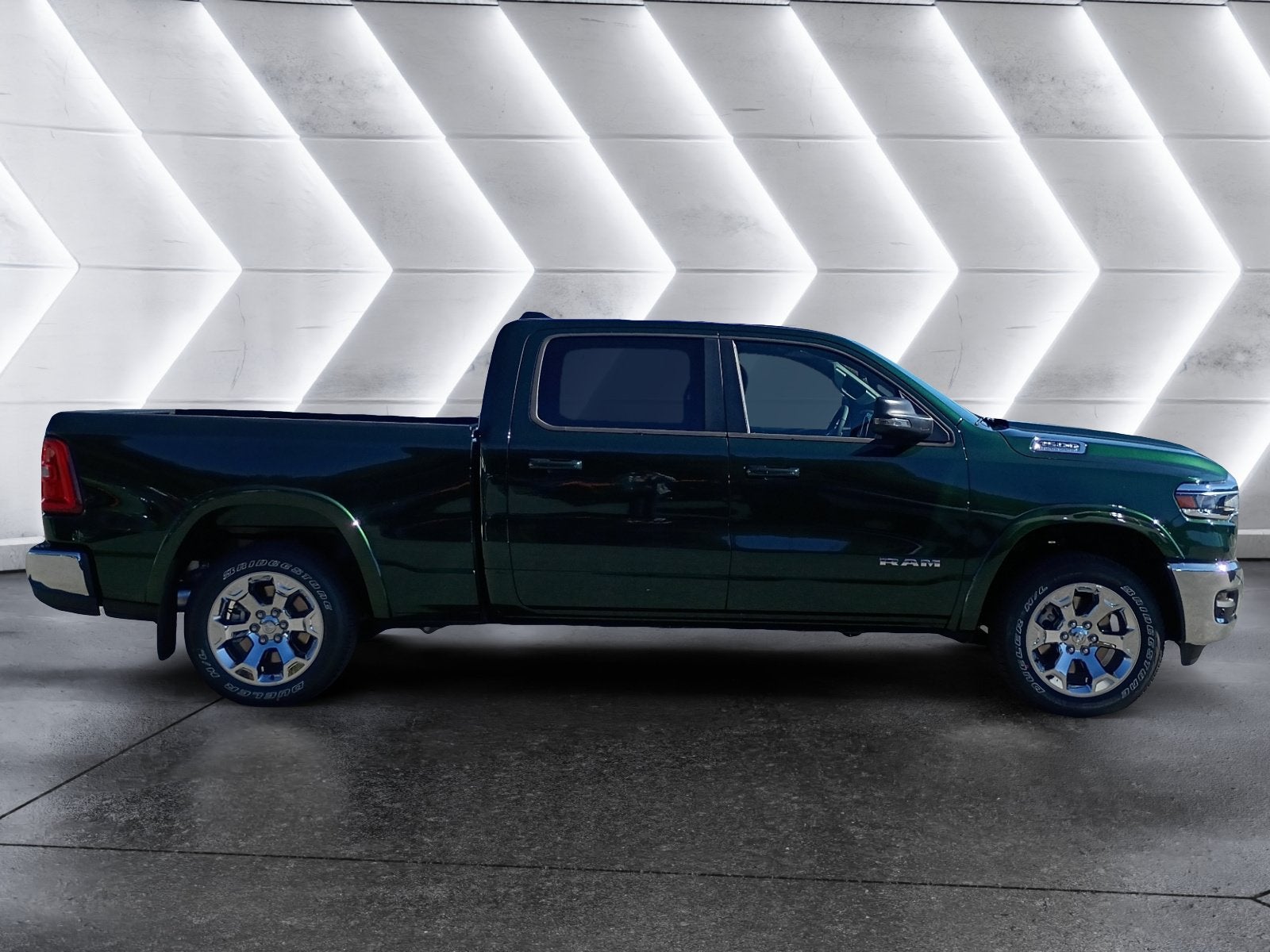 2027 RAM 1500 Big Horn/Lone Star