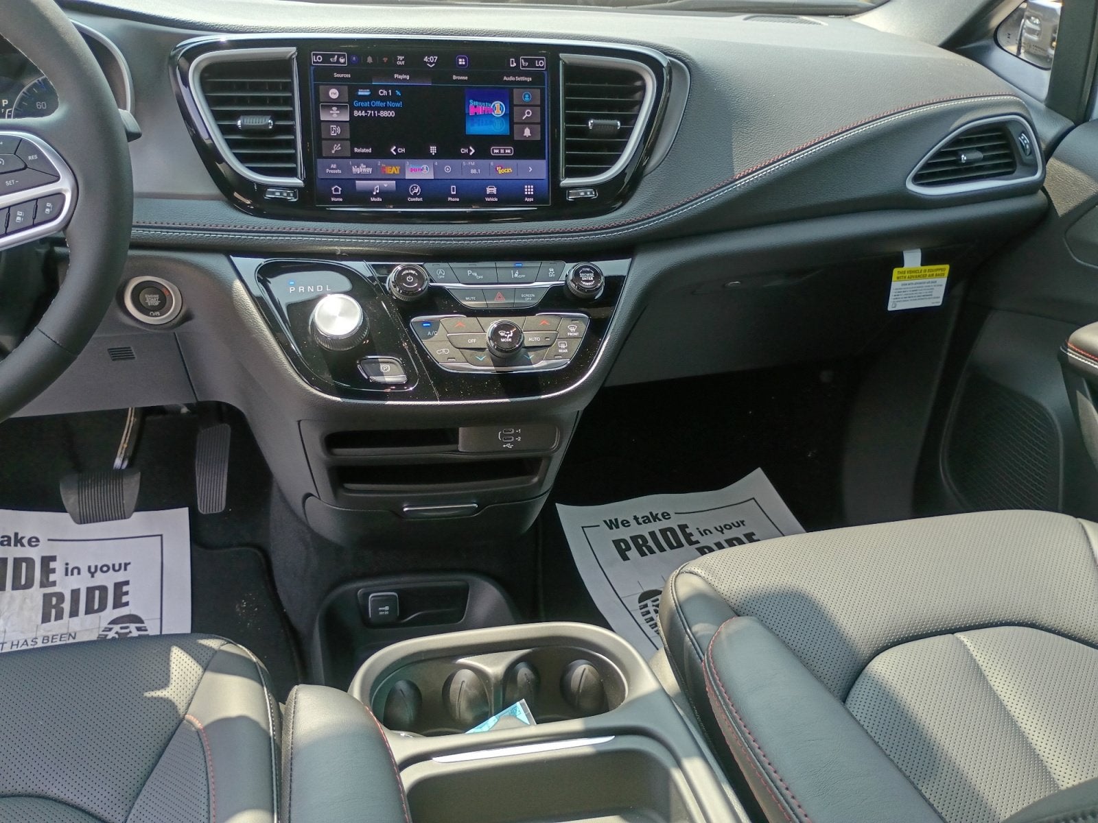 2027 Chrysler Pacifica Select
