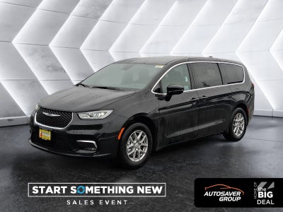 2026 Chrysler Pacifica Select 8 PASSENGER