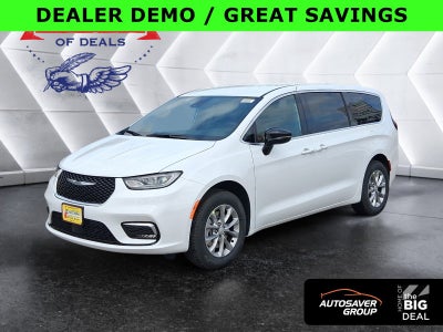 2026 Chrysler Pacifica Select AWD