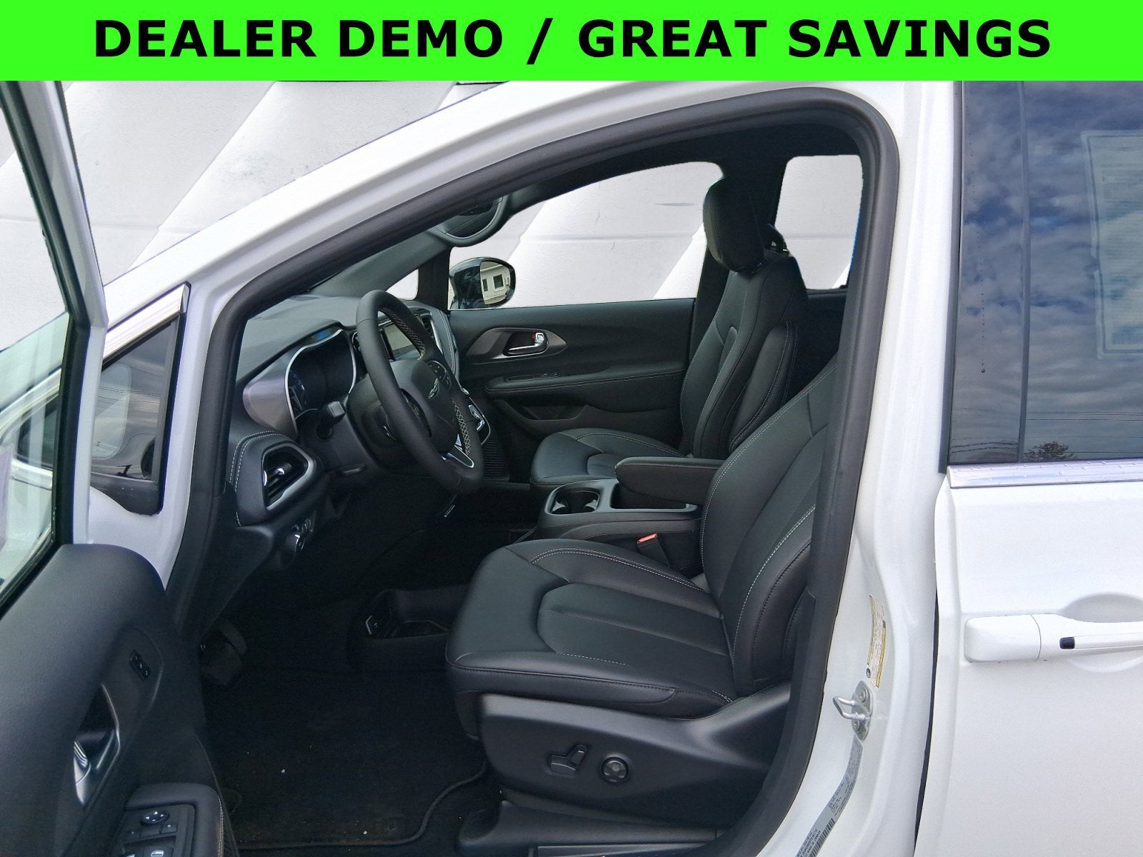 2026 Chrysler Pacifica Select AWD