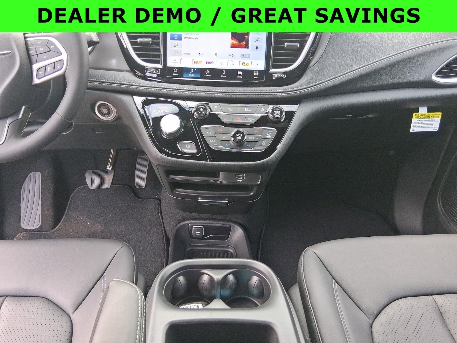 2026 Chrysler Pacifica Select AWD