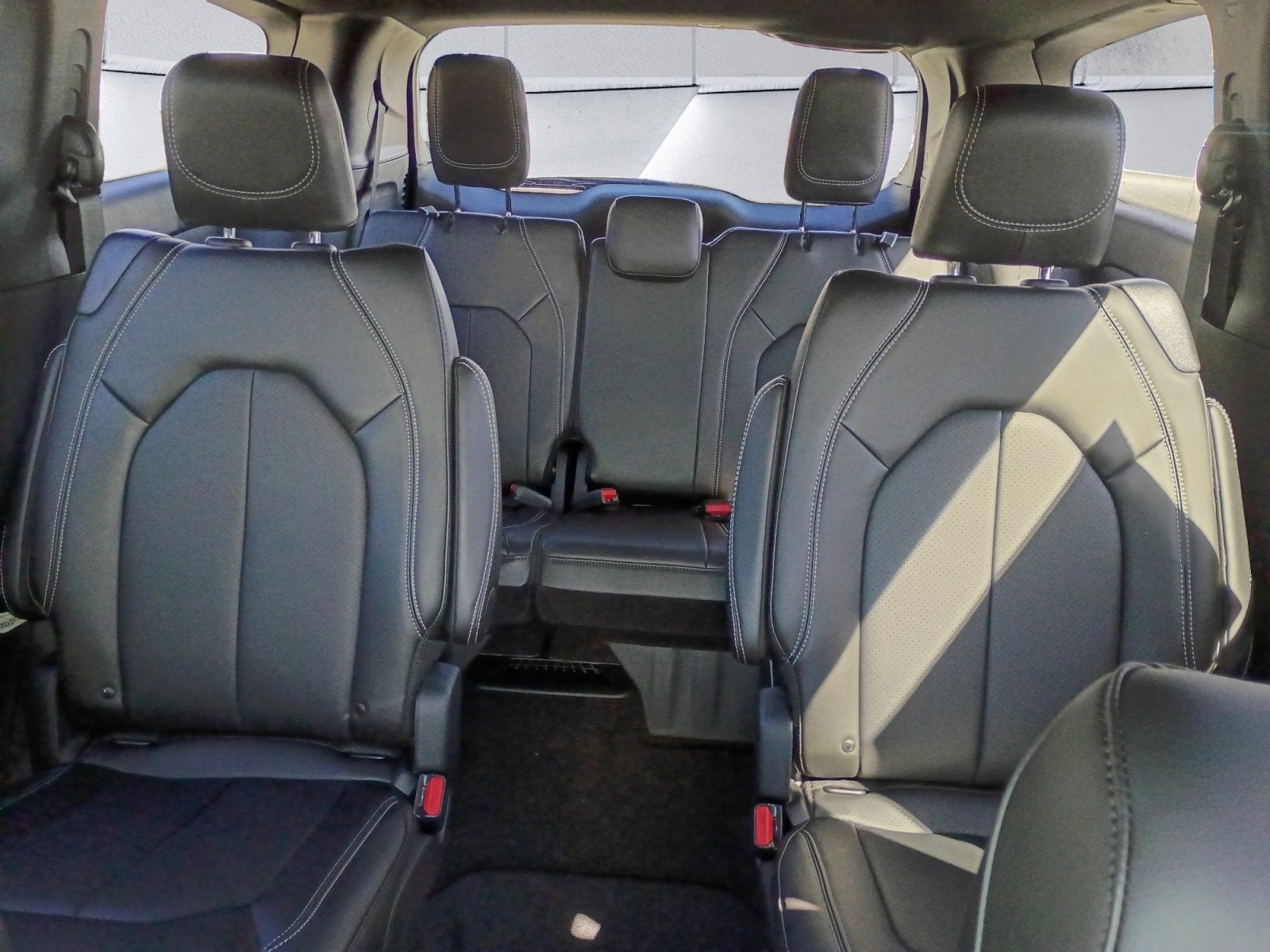 2026 Chrysler Pacifica Select AWD