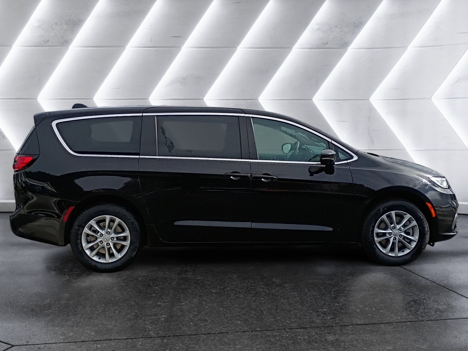 2026 Chrysler Pacifica Select AWD