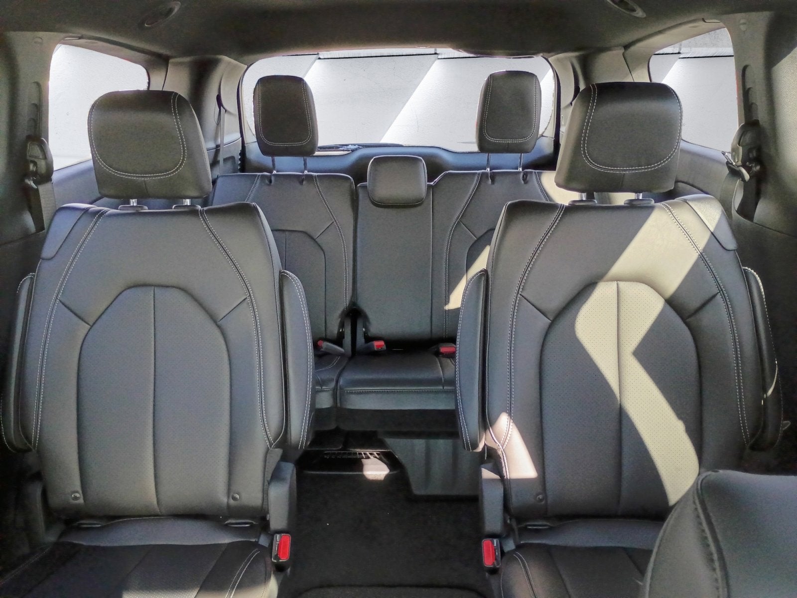 2026 Chrysler Pacifica Select AWD